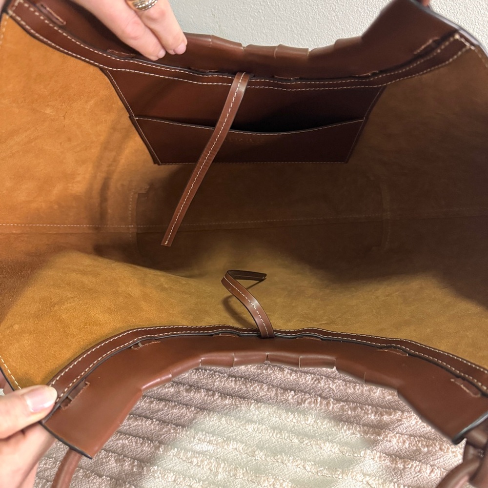 Hereu Cordell Leather Tote Shoulder Bag - Picture 9 of 11